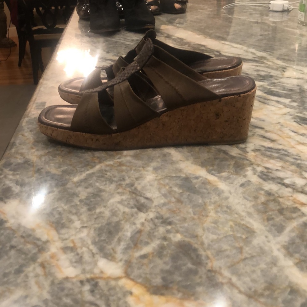 Sandals - Picture 2 of 2